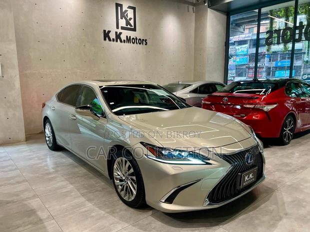 Lexus ES 300h Luxury 2020 Beige