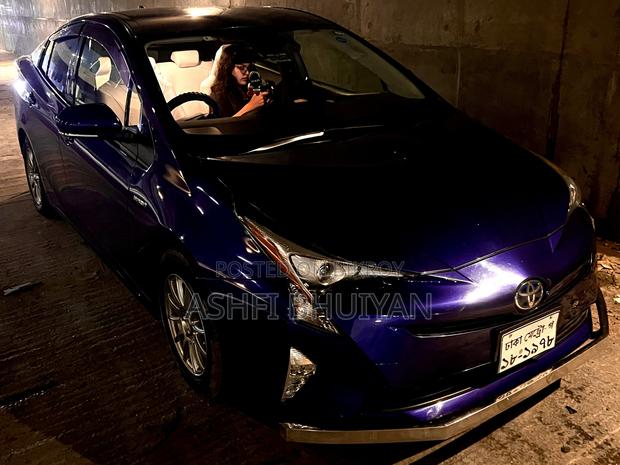 New Toyota Prius 2018 Blue