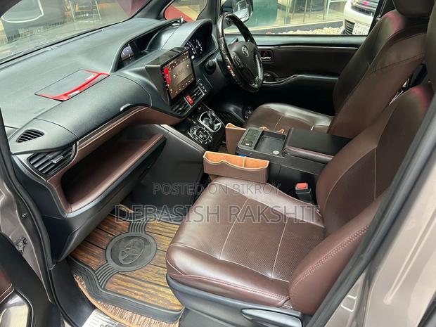 Toyota Esquire 2019 Gray