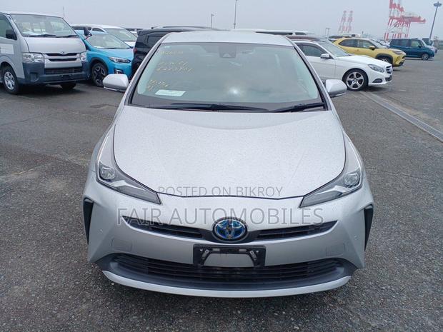 Toyota Prius 2021 Silver