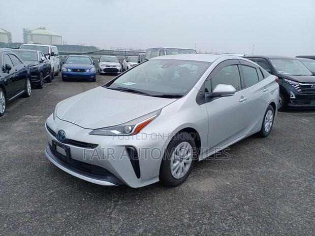 Toyota Prius 2021 Silver