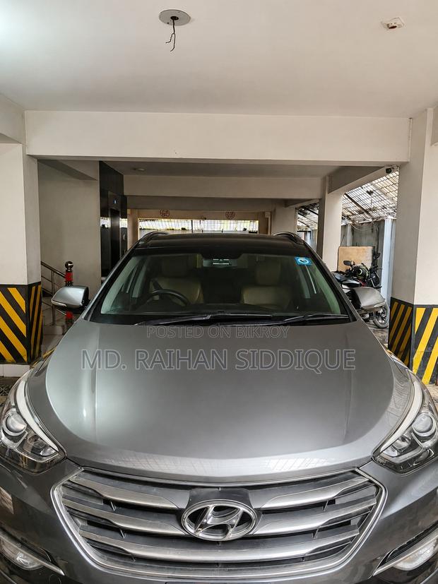 Hyundai Santa Fe 2017 Gray