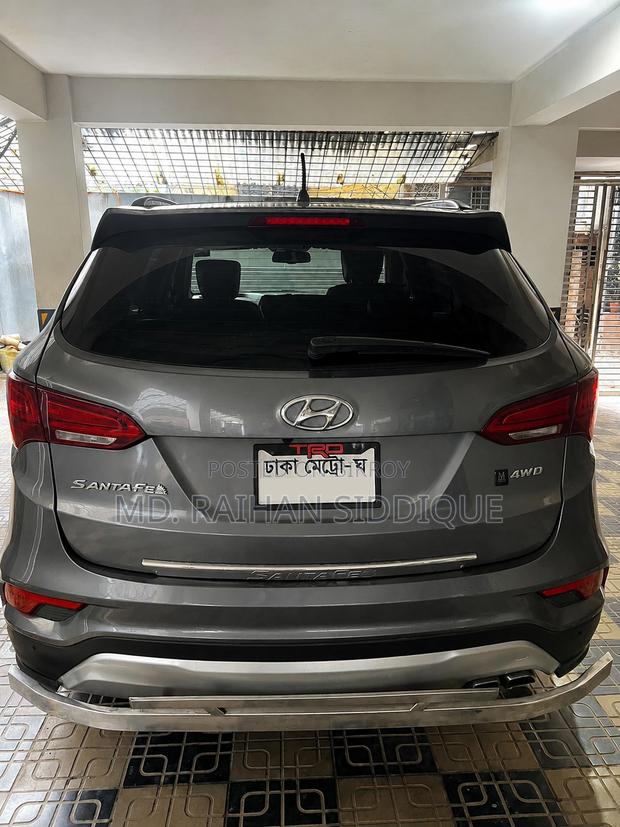 Hyundai Santa Fe 2017 Gray