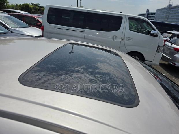 Toyota Prius 2021 Beige