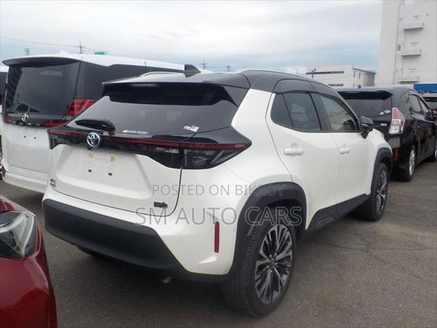 Toyota Yaris Cross 2021 Pearl