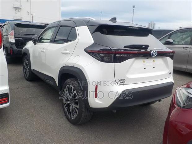 Toyota Yaris Cross 2021 Pearl