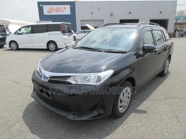 Toyota Corolla Fielder 2021 Black