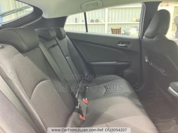 Toyota Prius 2021 Silver
