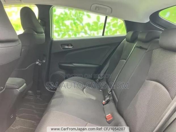 Toyota Prius 2021 Silver