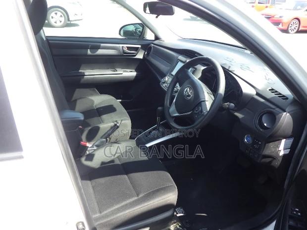 Toyota Corolla Fielder 1.5 Hybrid FWD 2021 White