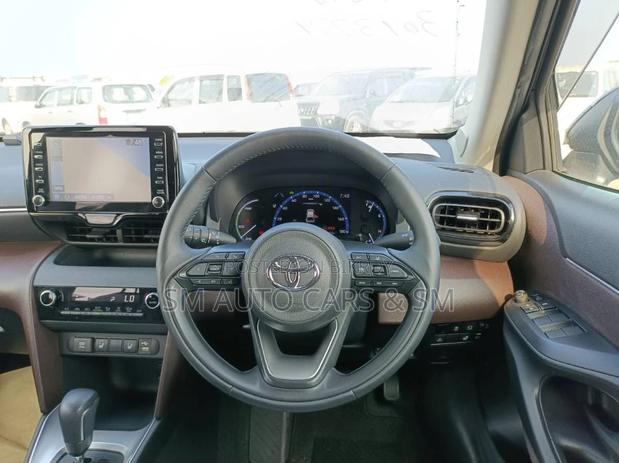 Toyota Yaris Cross 1.5 Hybrid FWD 2021 Black