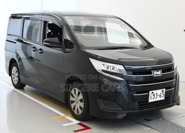 Toyota Noah 2021 Black