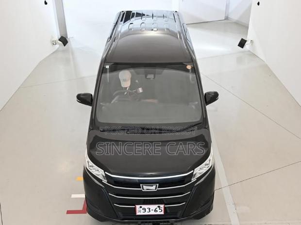 Toyota Noah 2021 Black