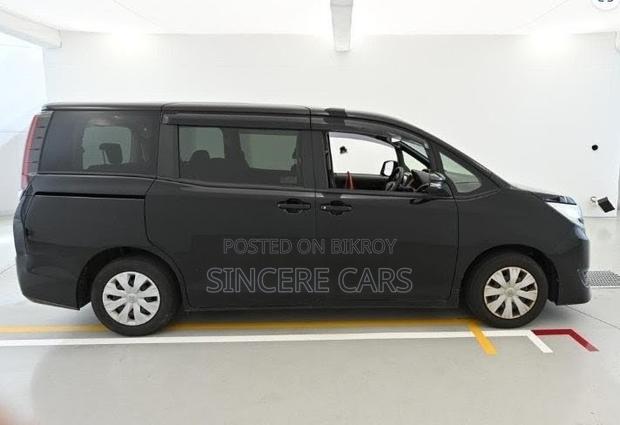 Toyota Noah 2021 Black