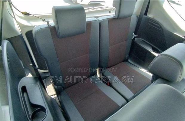 Toyota Sienta 1.5 Hybrid FWD 2021 Pearl