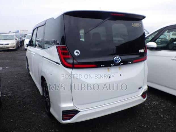 Toyota Noah 2022 Pearl