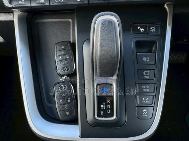Toyota Voxy Hybrid S-Z 2WD 7-Seater 2022 Black