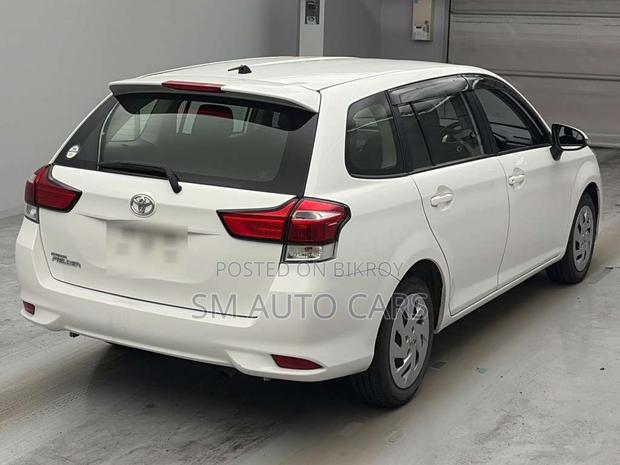 Toyota Corolla Fielder 1.5 Petrol FWD 2021 White