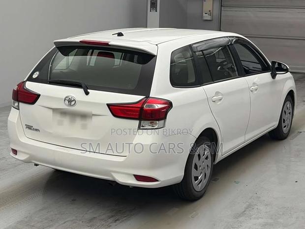 Toyota Corolla Fielder 1.5 Petrol FWD 2021 White