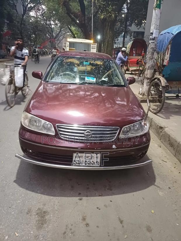 Nissan Sunny 2006 Gray