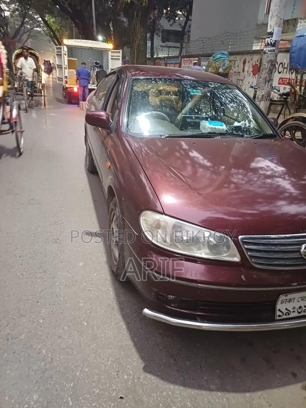 Nissan Sunny 2006 Gray