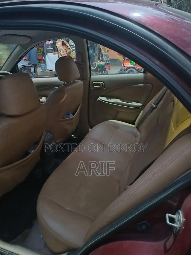 Nissan Sunny 2006 Gray