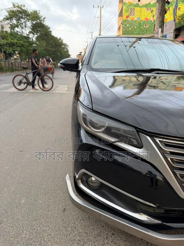 Toyota Premio 2013 Black