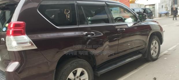 Toyota Land Cruiser Prado 2011 Maroon