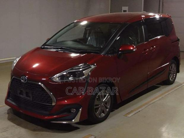 Toyota Sienta 1.5 Hybrid FWD 2021 Maroon