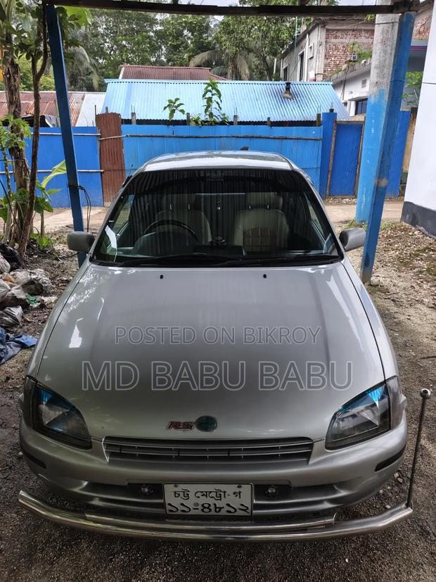 Toyota Starlet 1998 Silver