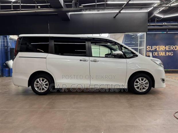 Toyota Noah 1.8 FWD Hybrid (7 Seater) 2020 Pearl