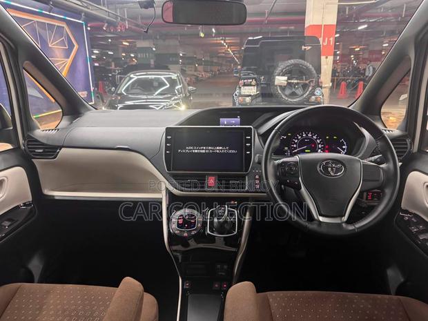 Toyota Noah 1.8 FWD Hybrid (7 Seater) 2020 Pearl