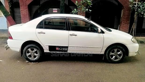 Toyota Corolla 2001 Off White