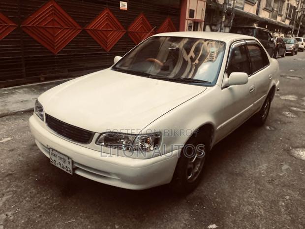 Toyota Corolla X 1.3 Automatic 2000 White