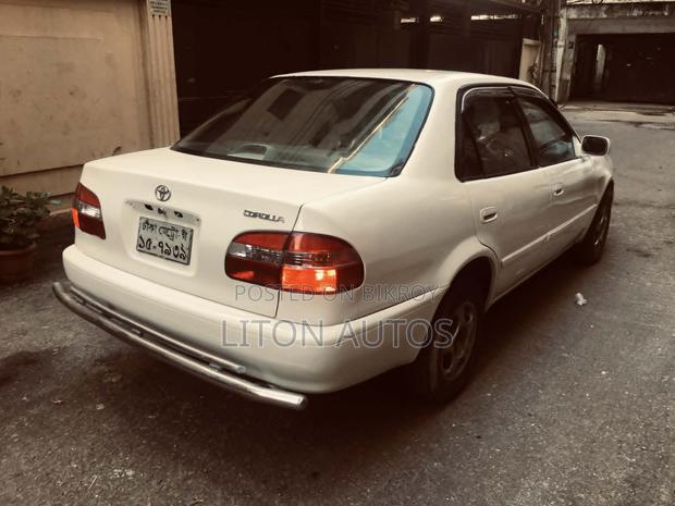 Toyota Corolla X 1.3 Automatic 2000 White