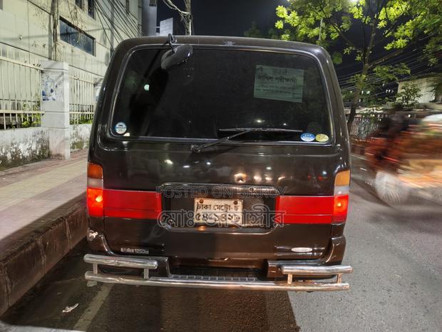 Toyota Noah 2004 Teal