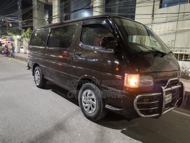Toyota Noah 2004 Teal