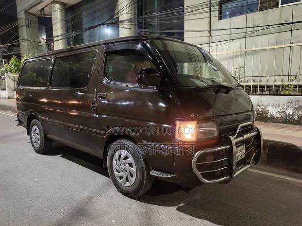 Toyota Noah 2004 Teal