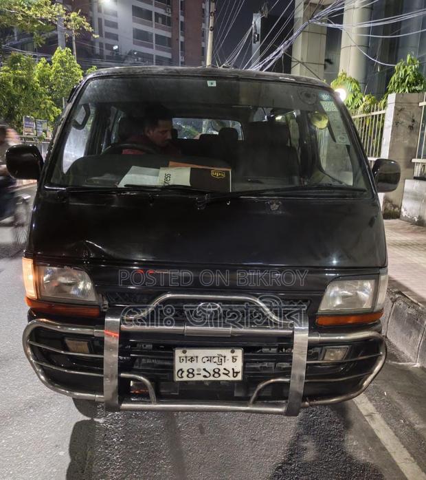 Toyota Noah 2004 Teal