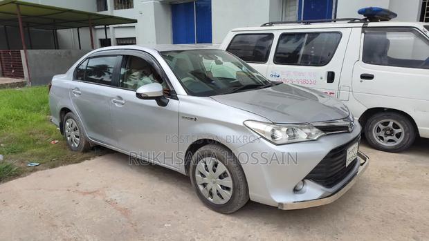 Toyota Axio 2015 Silver