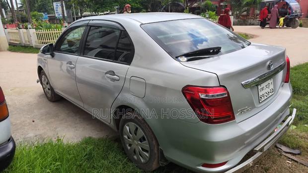 Toyota Axio 2015 Silver