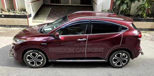 Honda Vezel 1.5 Hybrid 2WD 2014 Maroon