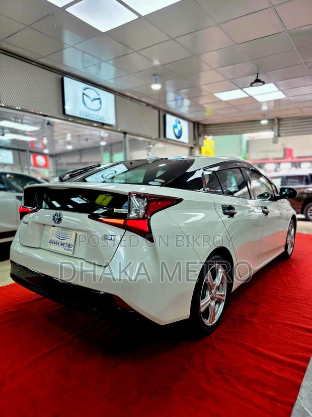 Toyota Prius 2019 Pearl