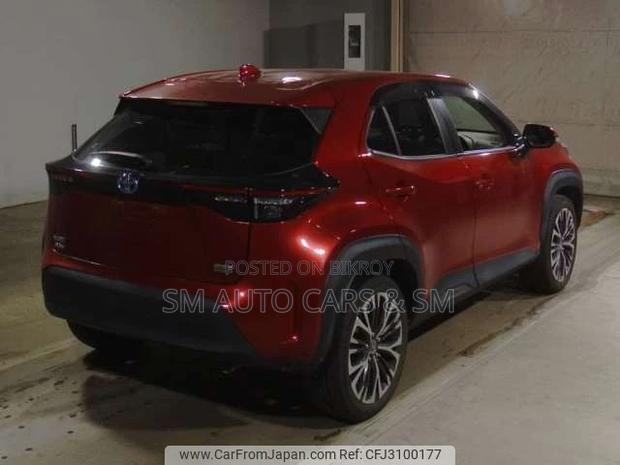 Toyota Yaris Cross 2021 Maroon