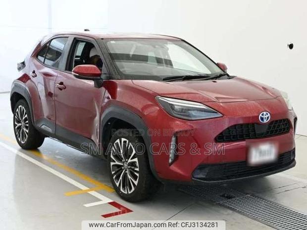 Toyota Yaris Cross 2021 Maroon