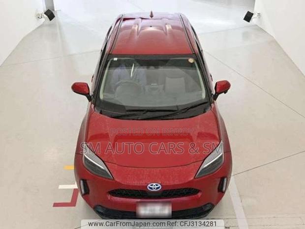 Toyota Yaris Cross 2021 Maroon