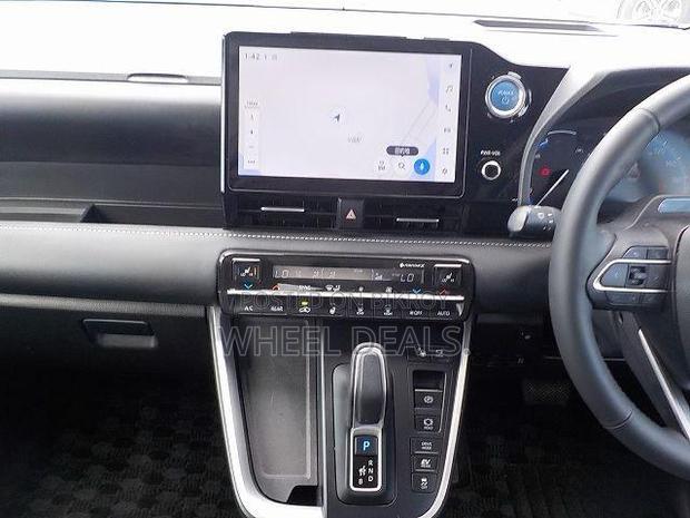 Toyota Noah 2023 Black