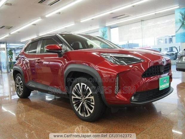 Toyota Yaris Cross 2021 Maroon