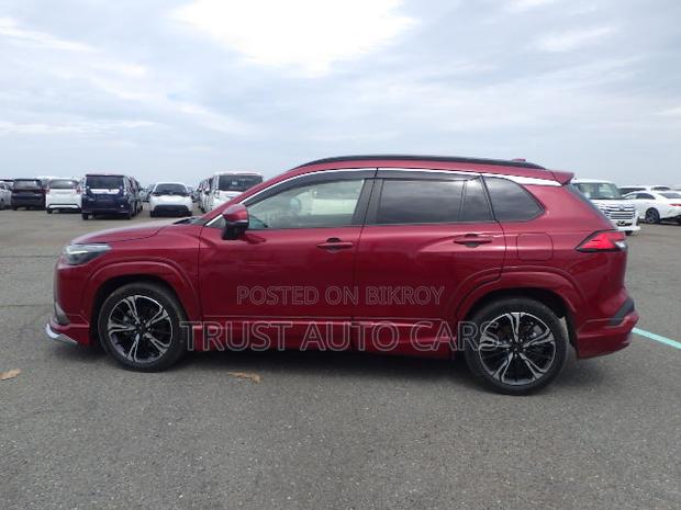 Toyota Corolla Cross 2023 Maroon