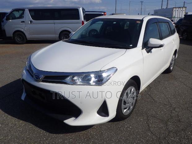 Toyota Corolla Fielder 2021 White